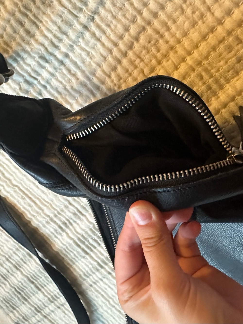 Latico Black Full-Grain Leather Callie Sling Crossbody - EUC - Picture 16 of 16